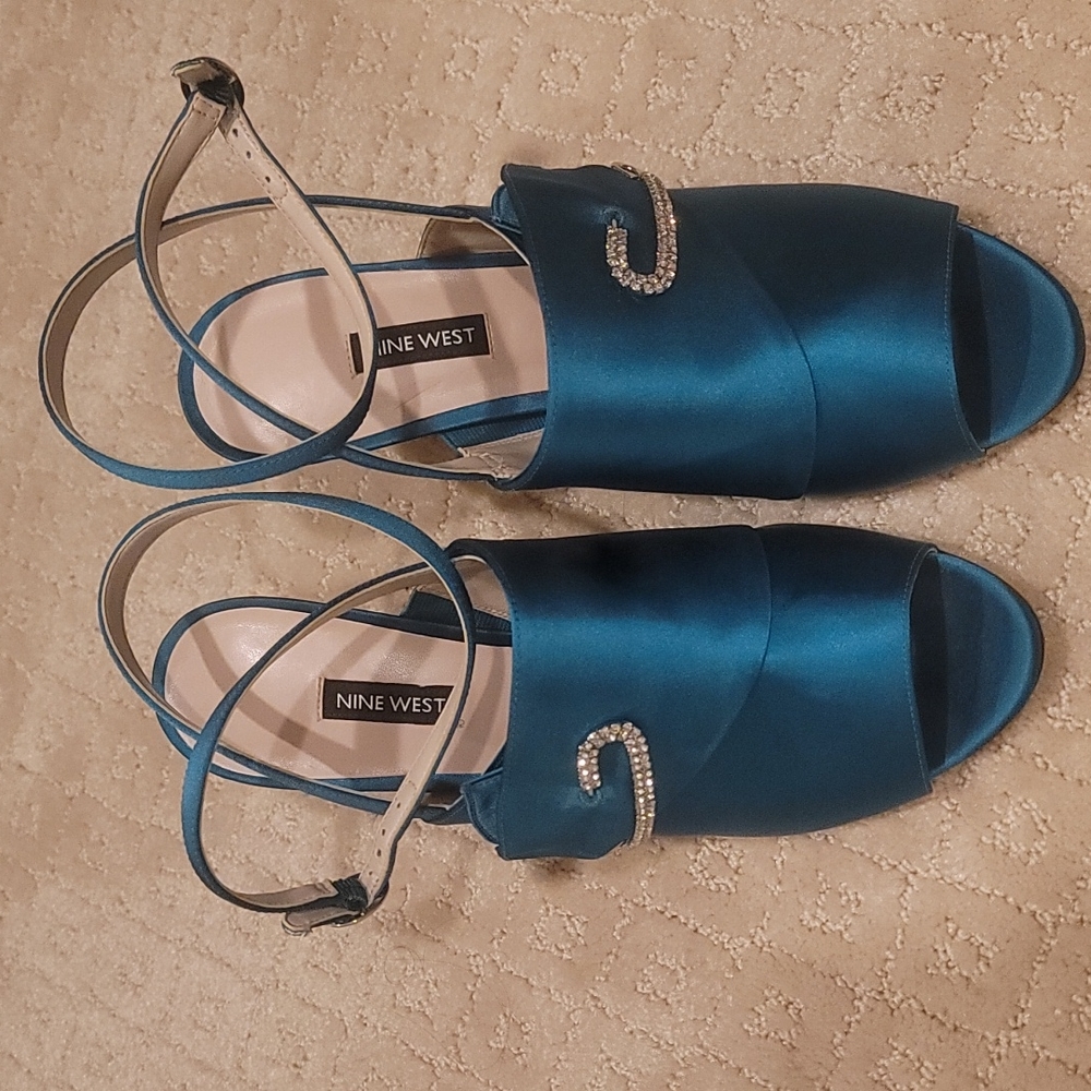 Nine West Ankle Strap Slingback peep toe Sandals / PumTurquoise Teal Sz. 11